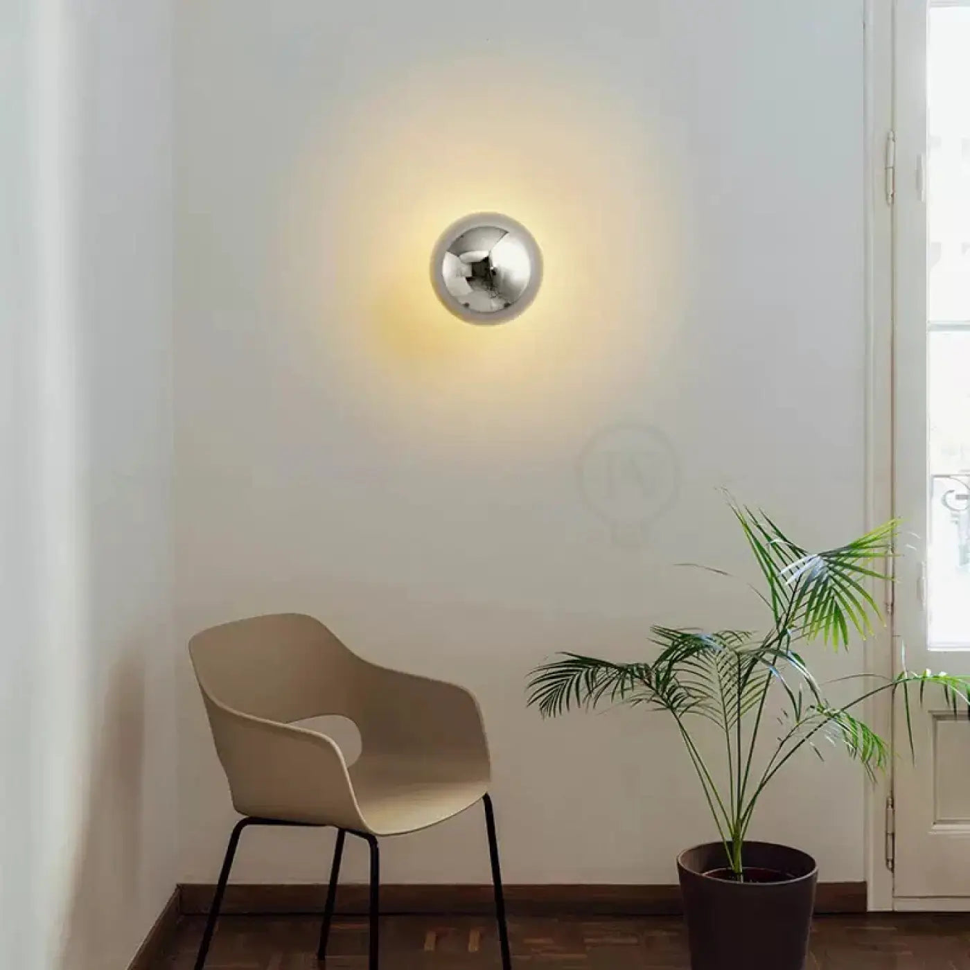 Applique murale ronde compacte en aluminium doré ou noir — vue 5