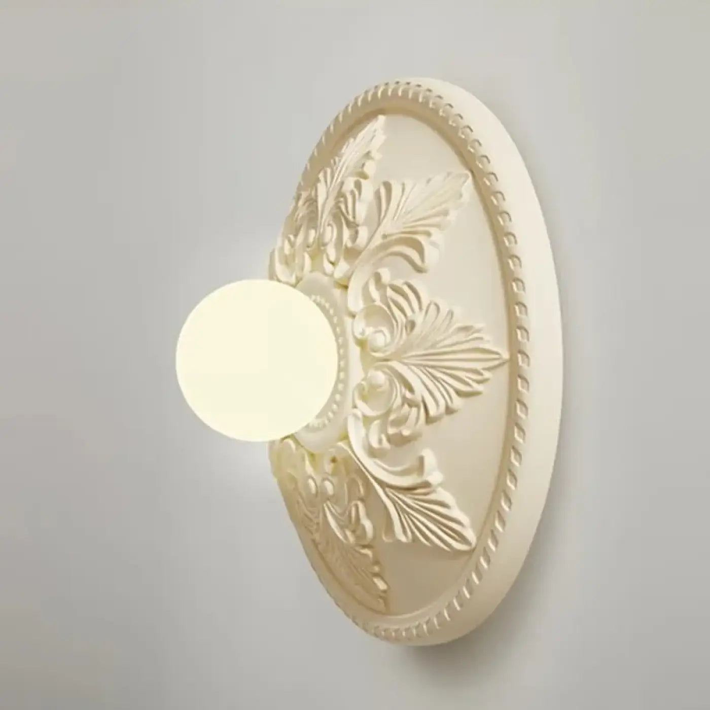 Applique murale ronde en résine blanche art déco — vue 1
