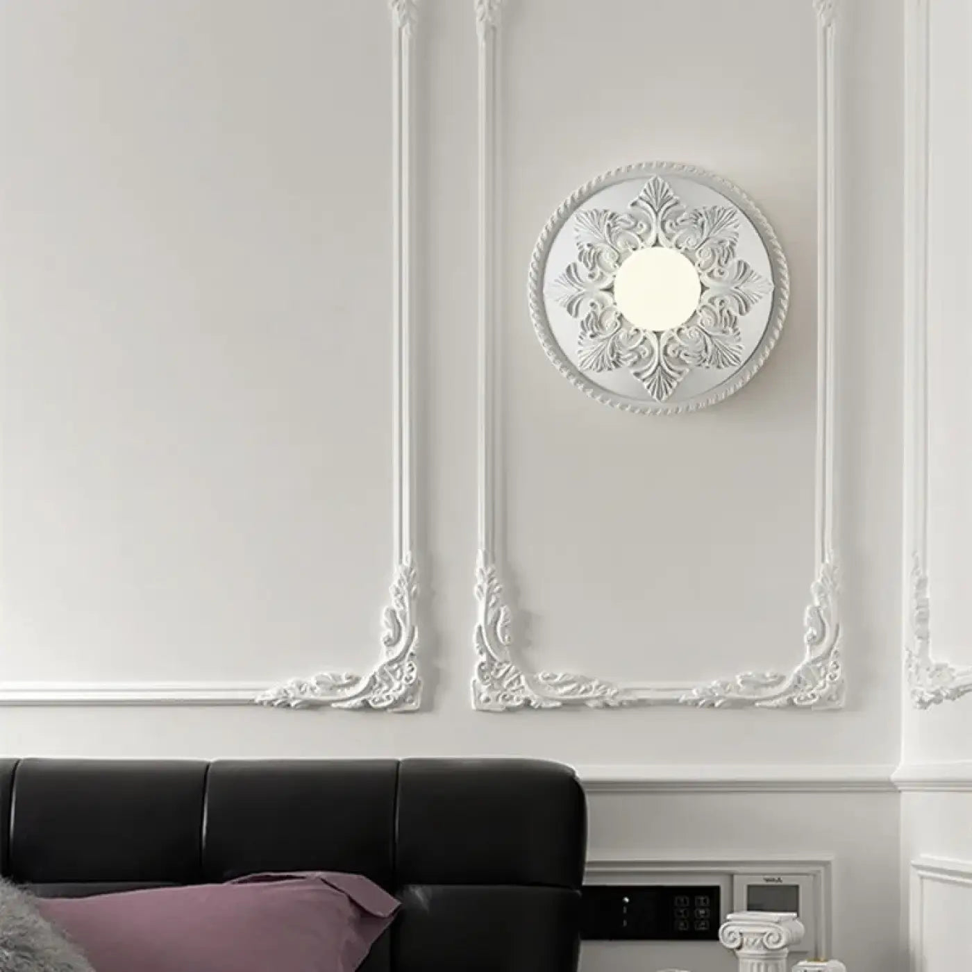 Applique murale ronde en résine blanche art déco — vue 3
