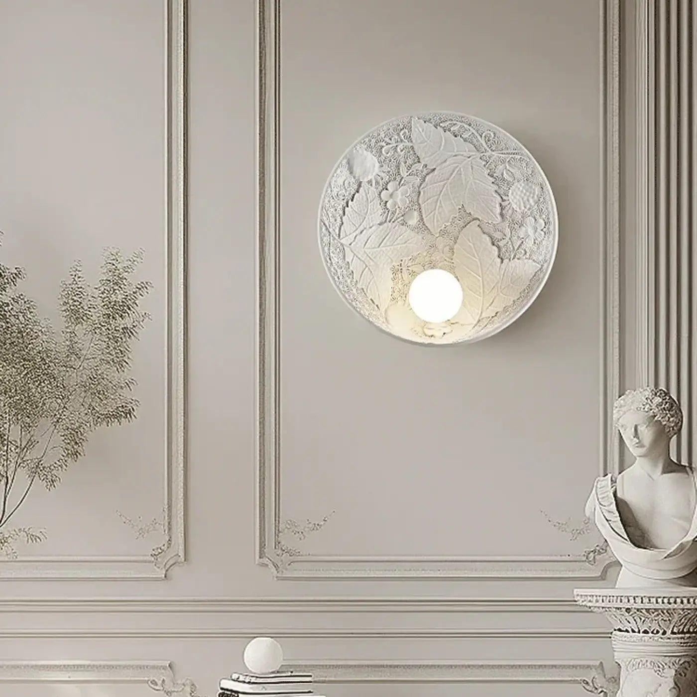 Applique murale ronde en verre et résine beige et blanc — vue 1