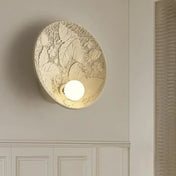 Applique murale ronde en verre et résine beige et blanc — vue 2