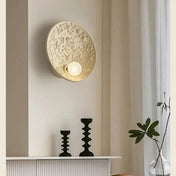 Applique murale ronde en verre et résine beige et blanc — vue 3
