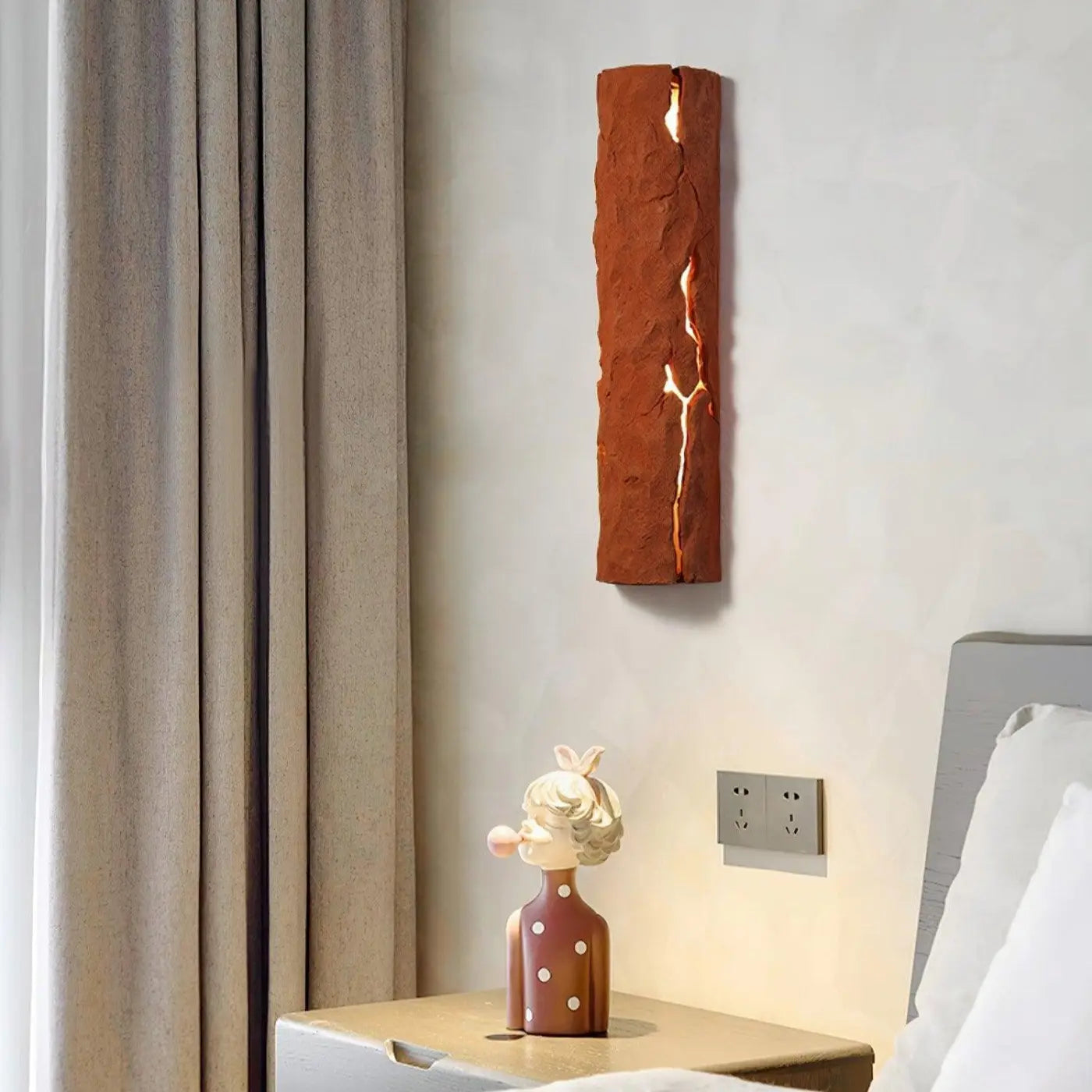 Applique murale rouge et blanche en métal originale — vue 1