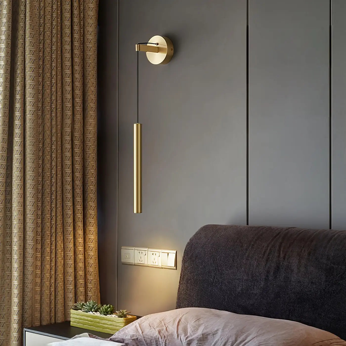Applique murale suspendue en aluminium or et noir — vue 2
