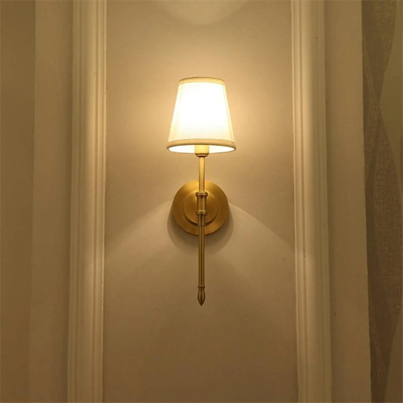 Applique murale vintage en aluminium doré E14 — vue 2