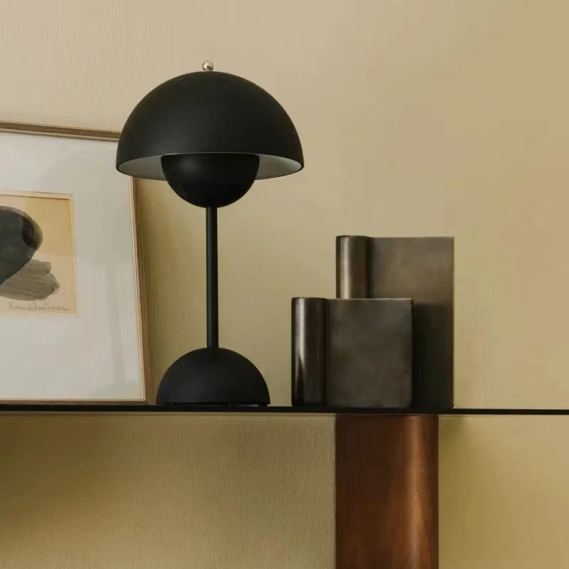Table lamp | GOLOV
