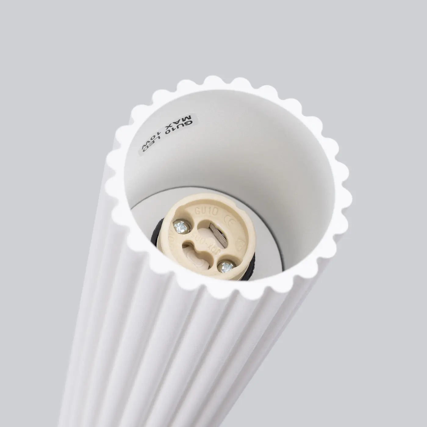 Modern white aluminium LED ceiling light | MIDEPU