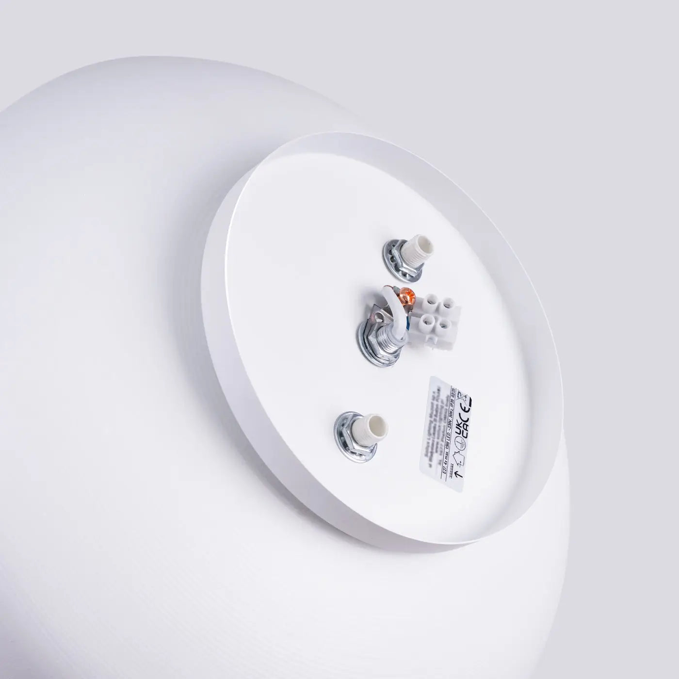Modern white 4-light LED ceiling light | ZAHU