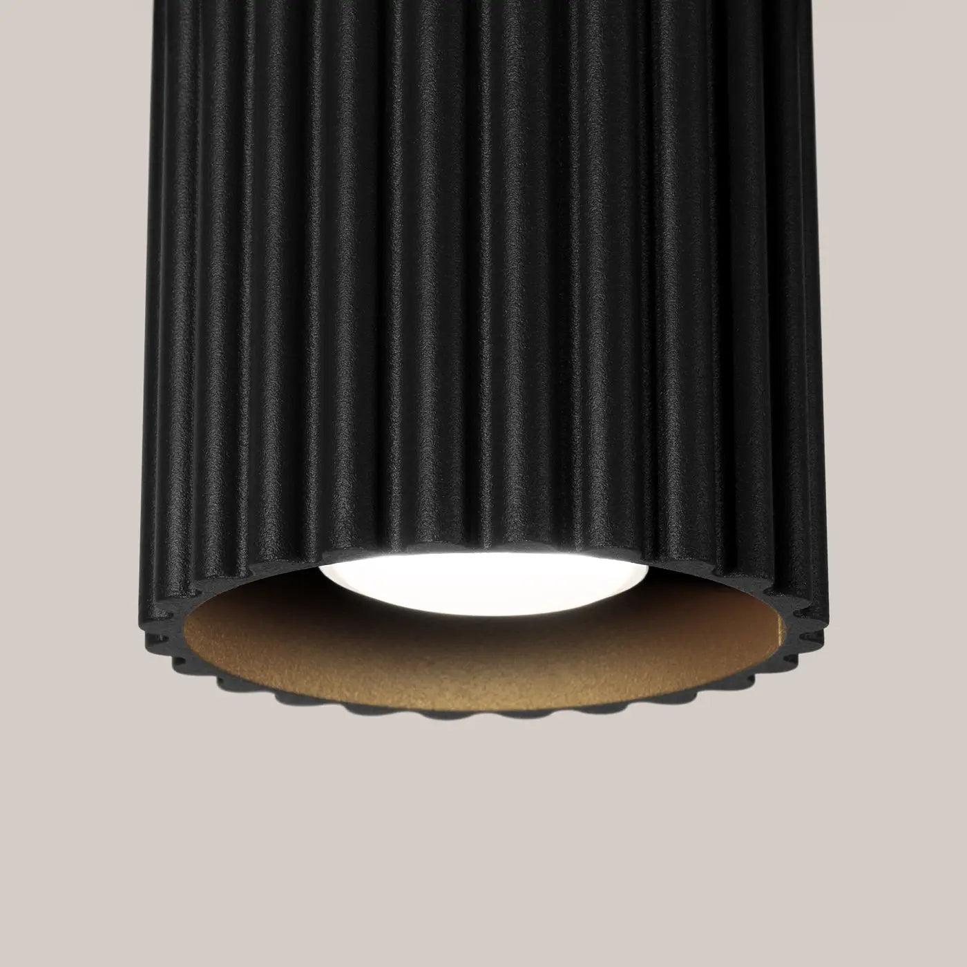 Minimalist black aluminium LED ceiling light | KEME