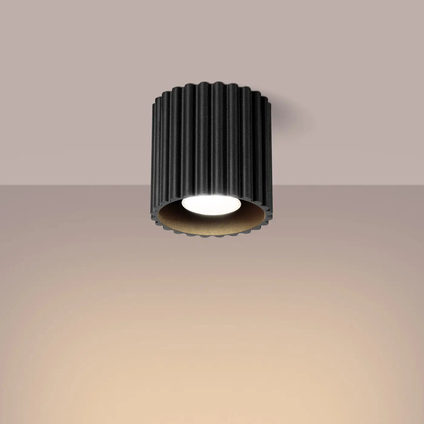 Minimalist black aluminium LED ceiling light | KEME