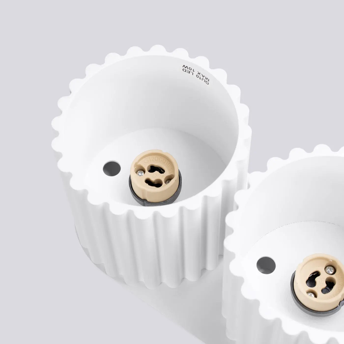 Modern white aluminium twin-spot ceiling light | DASINO