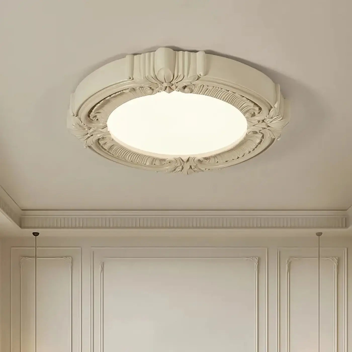 luminaire-plafonnier-inspire-rosaces-anciennes-resine-design-lustre-515.webp