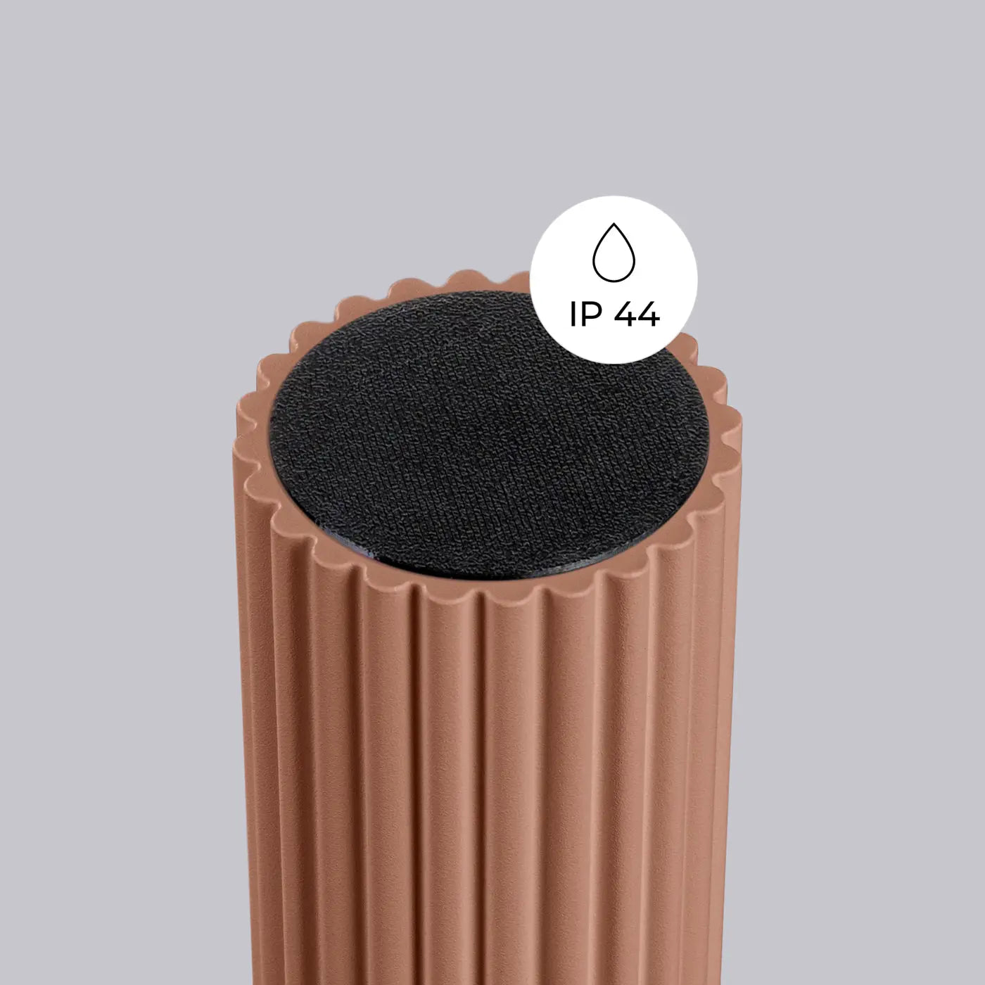 Mocha LED minimalist ceiling light IP44 | PEVUVE