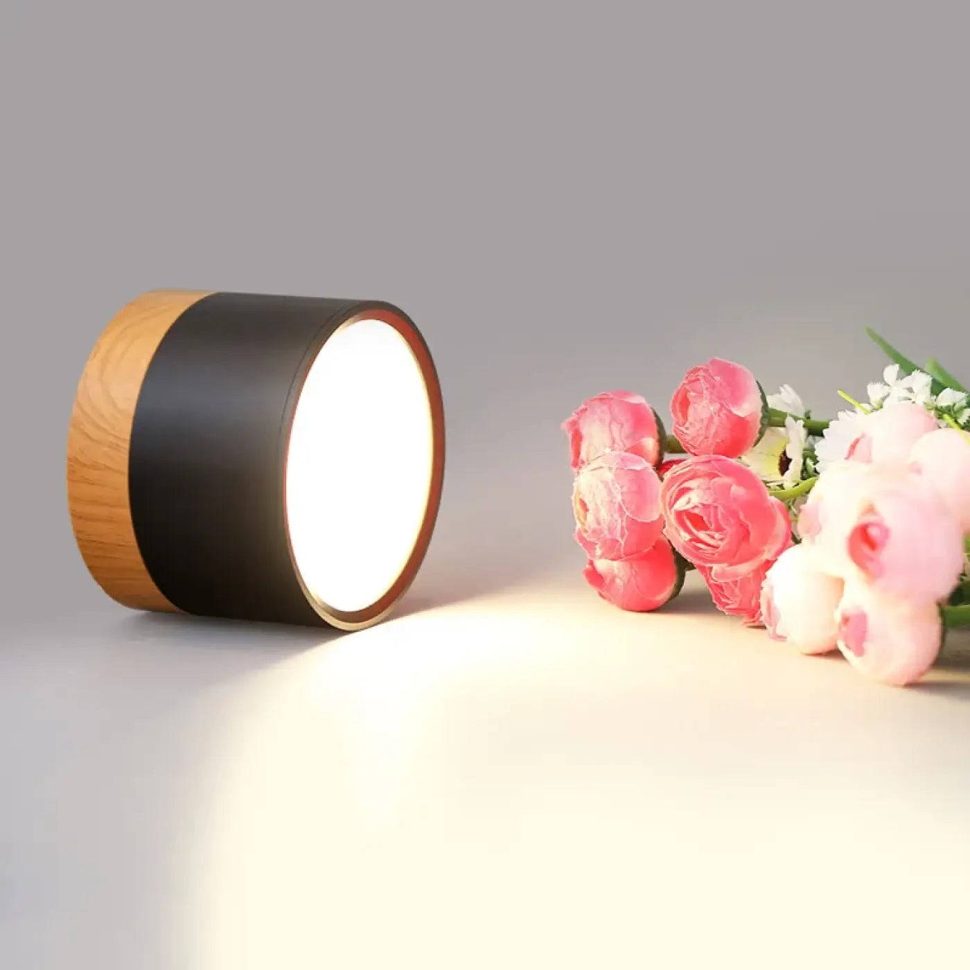 Modern Scandinavian black and wood LED ceiling light | POSU