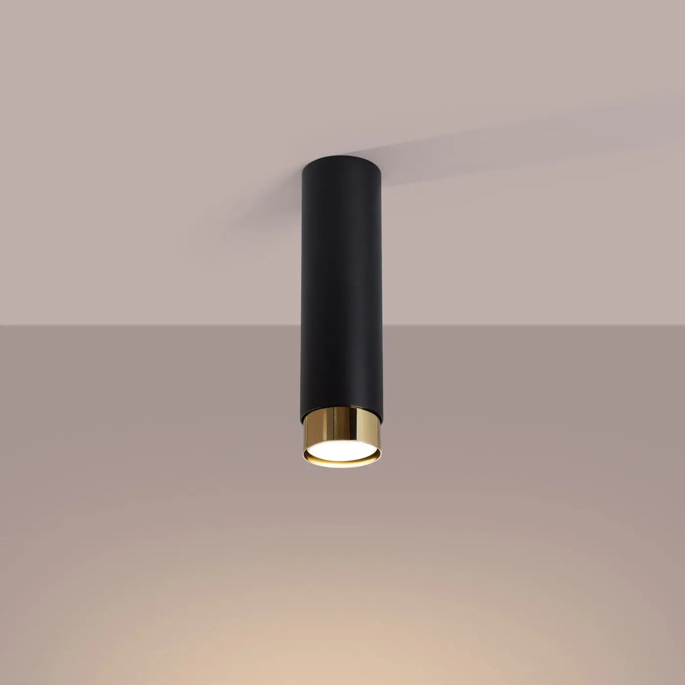 luminaire-plafonnier-noir-dore-cylindre-minimaliste-chic-cylindrique-868.webp