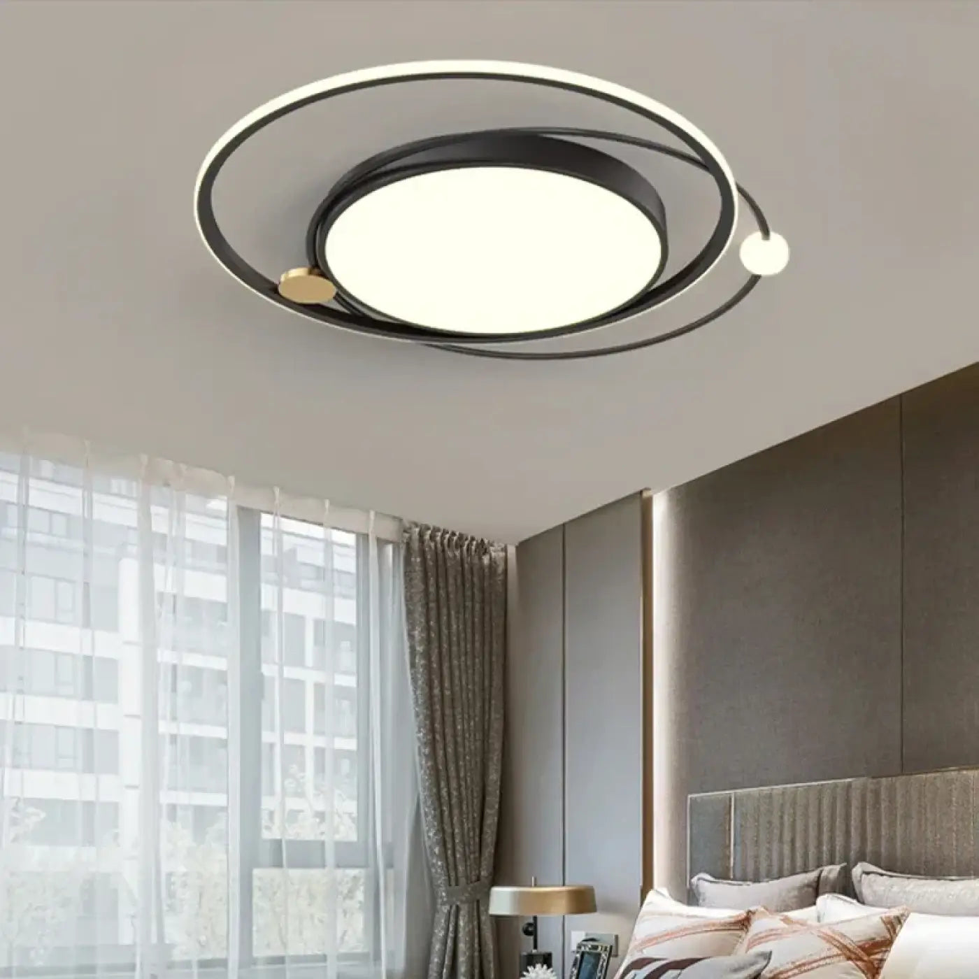 Movement-inspired gold black white design ceiling light | RESUK