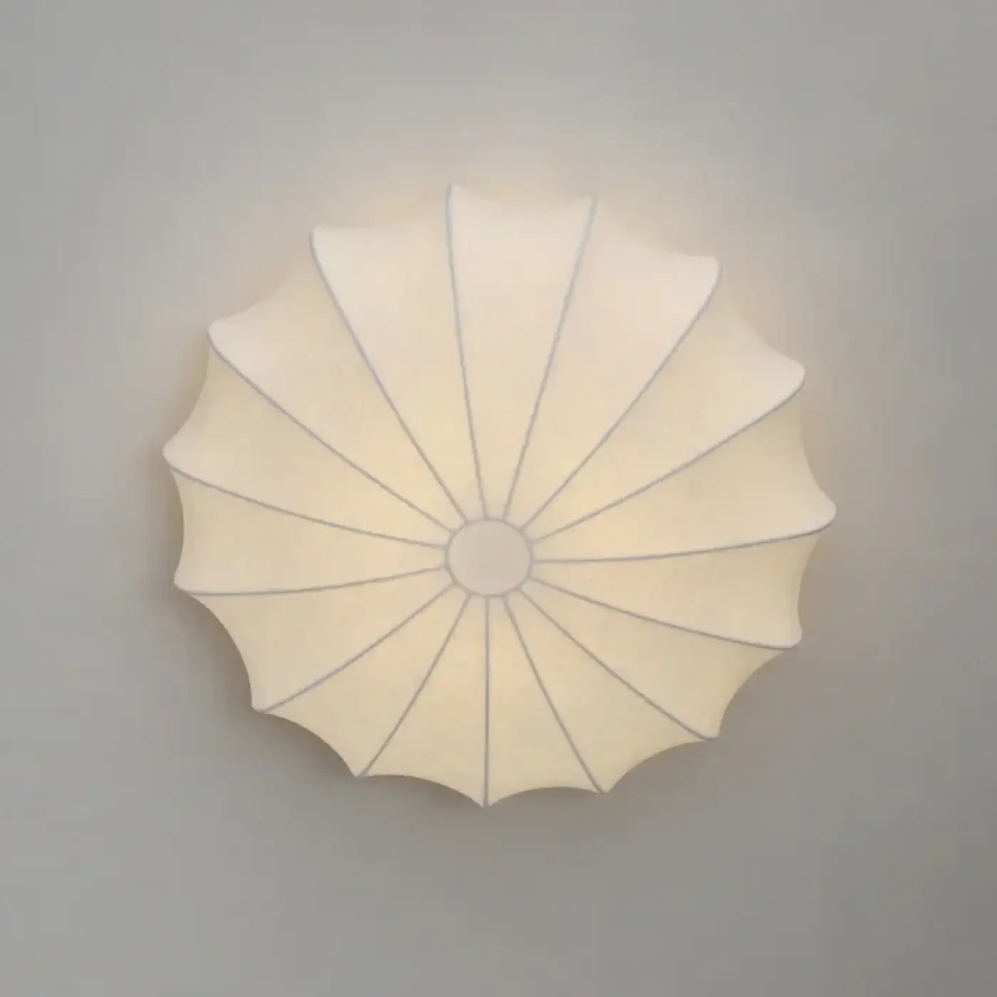 White fabric organic shape 3-light ceiling light | SETO