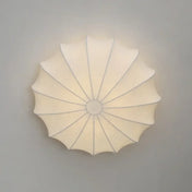 White fabric organic shape 3-light ceiling light | SETO
