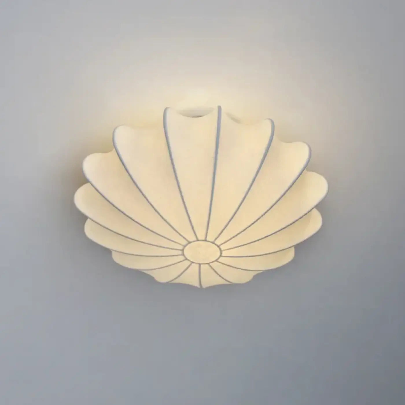 White fabric organic shape 3-light ceiling light | SETO