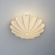 White fabric organic shape 3-light ceiling light | SETO