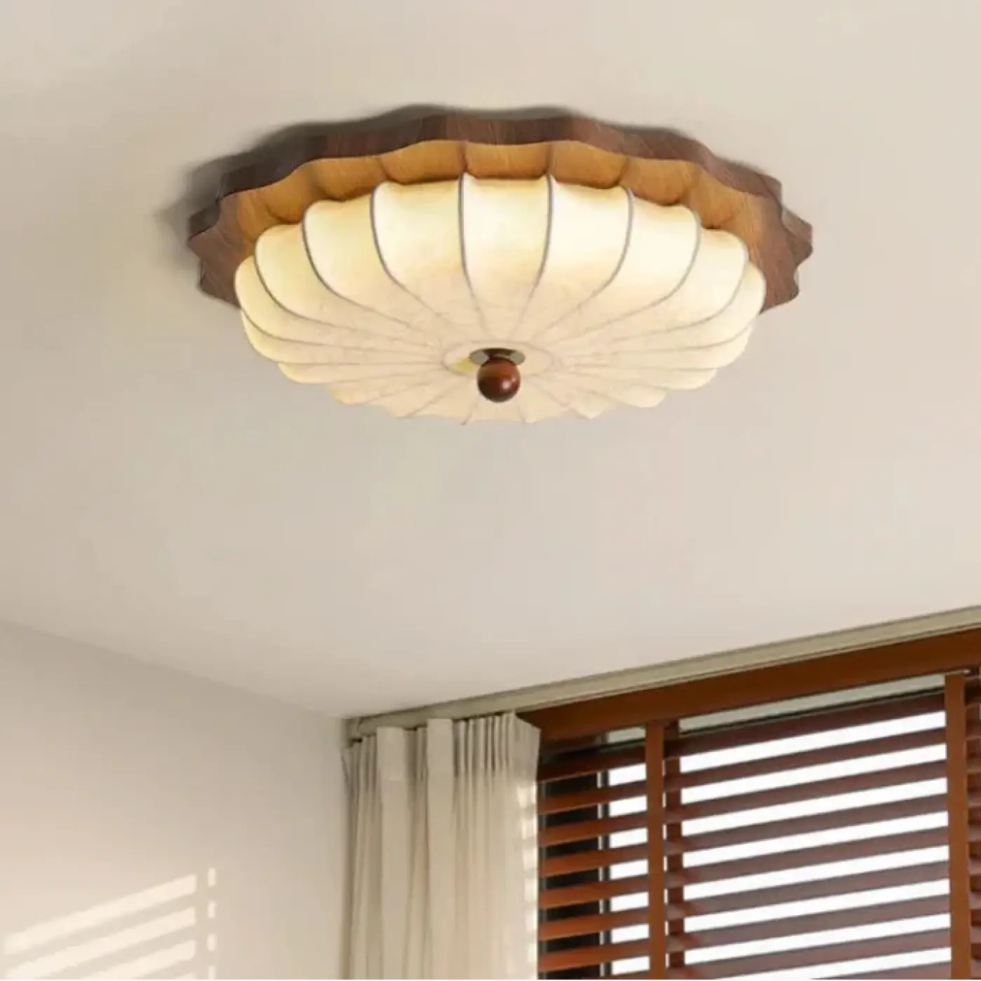 plafonnier-fleur-sculptee-lumiere-diffuse-lampe-plafond-forme-petale-147.webp