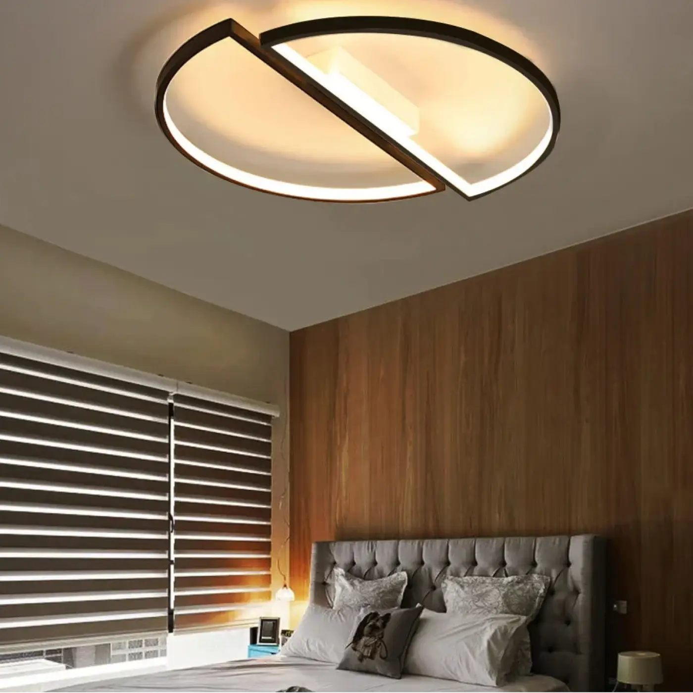 Modern black and white circle LED ceiling light | MAPUK
