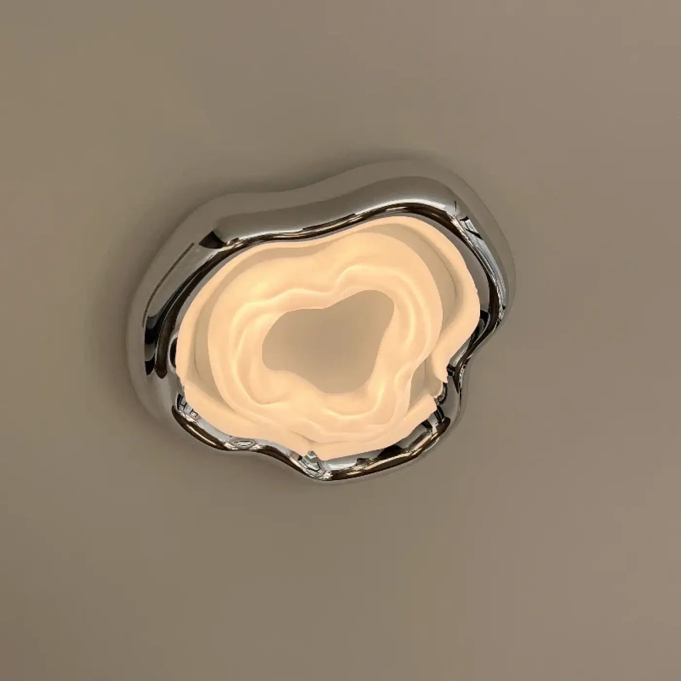Chrome LED organic shape ceiling light | TUTULIN