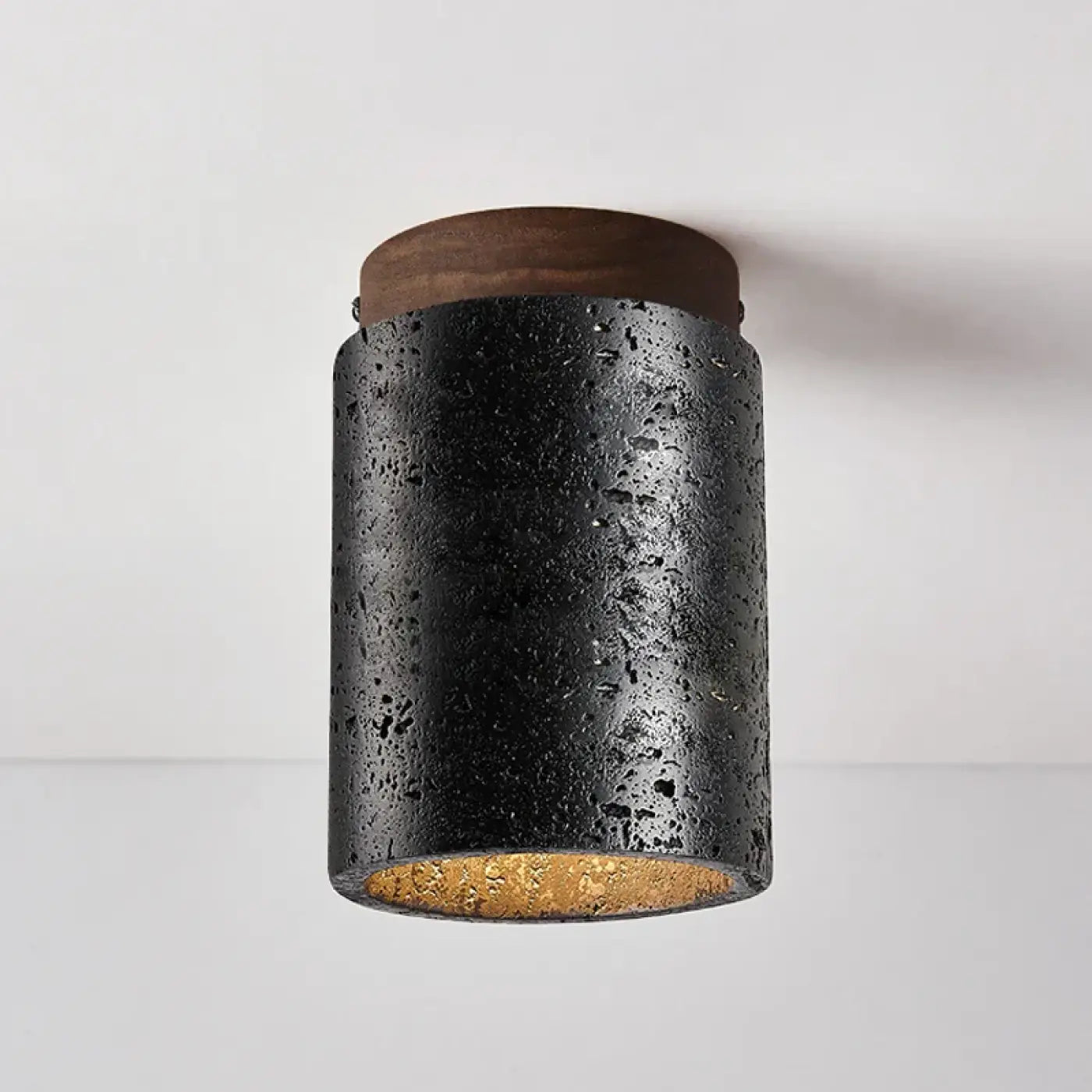 plafonnier-led-noir-texture-details-bois-elegant-lampe-plafond-438.webp