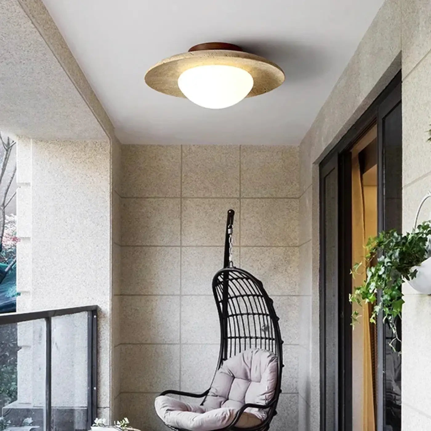 plafonnier-minimaliste-travertin-verre-depoli-ronde-lumiere-fixation-603.webp