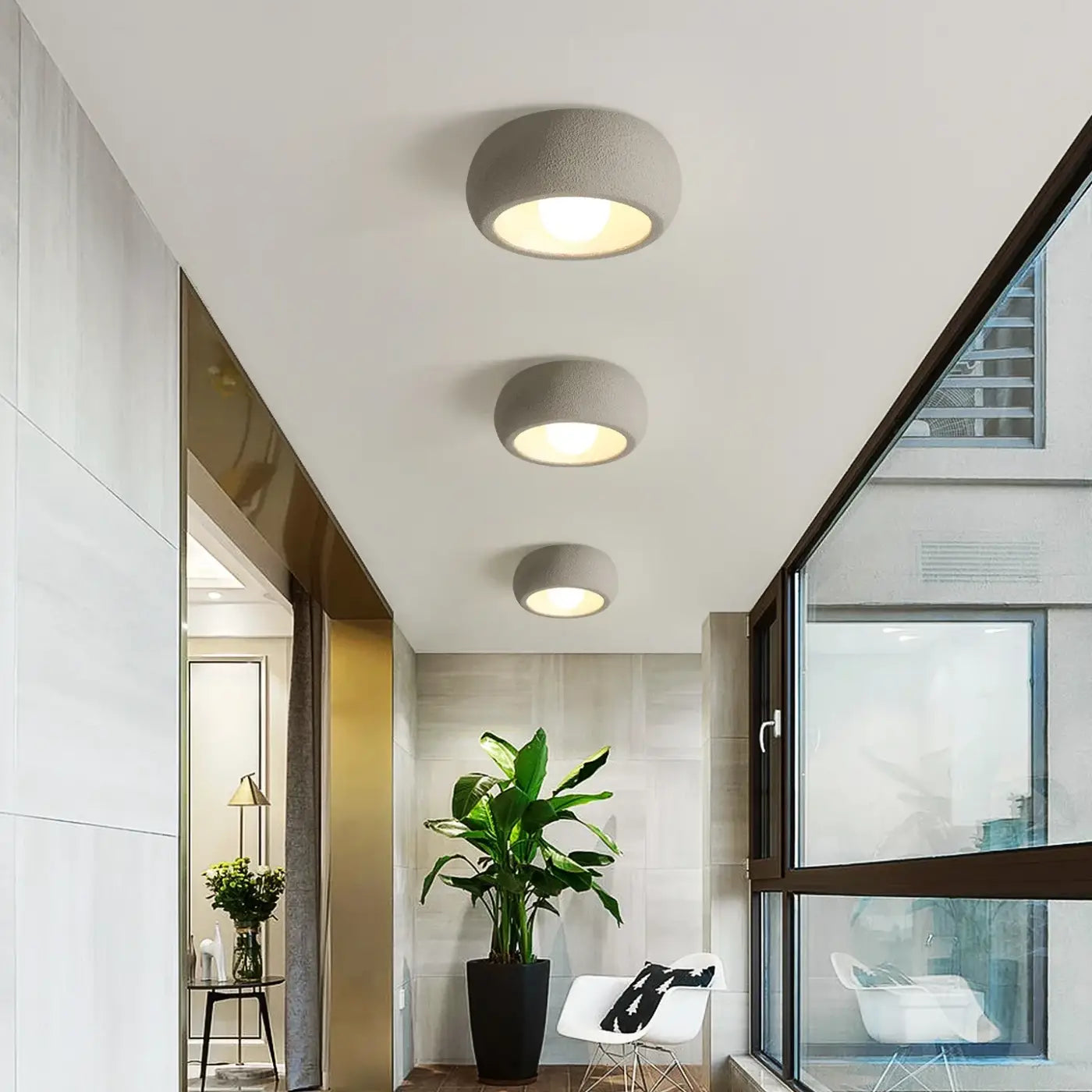 plafonnier-rond-design-moderne-couloir-salon-trois-lumieres-plafond-676.webp